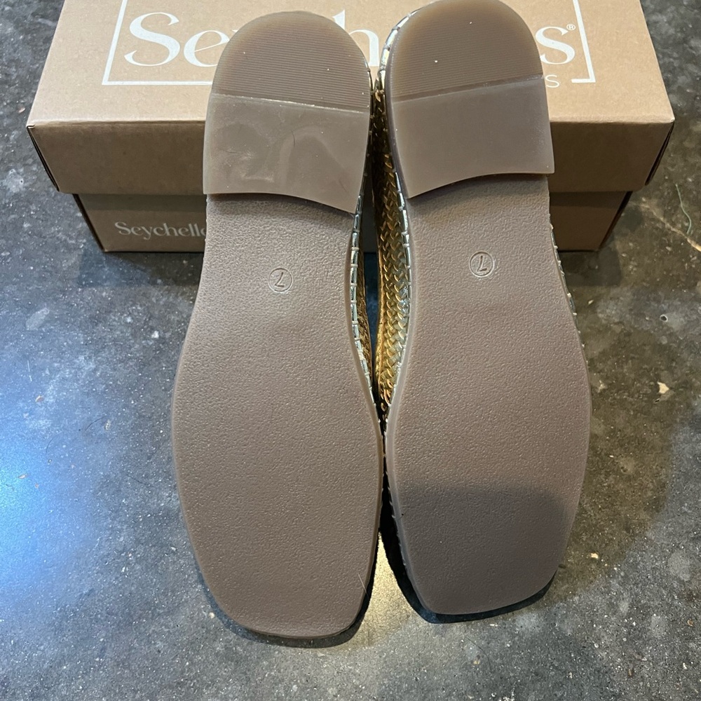 Seychelles Woven Gold Flats - NIB - Picture 5 of 6